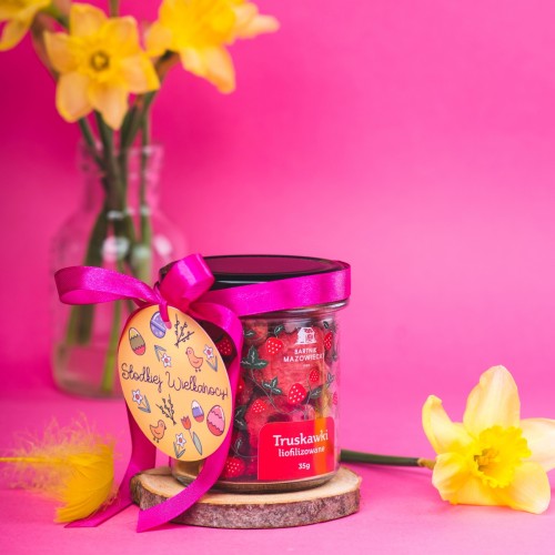 Owoce liofilizowane z biletem i wstążką prezent na Wielkanoc